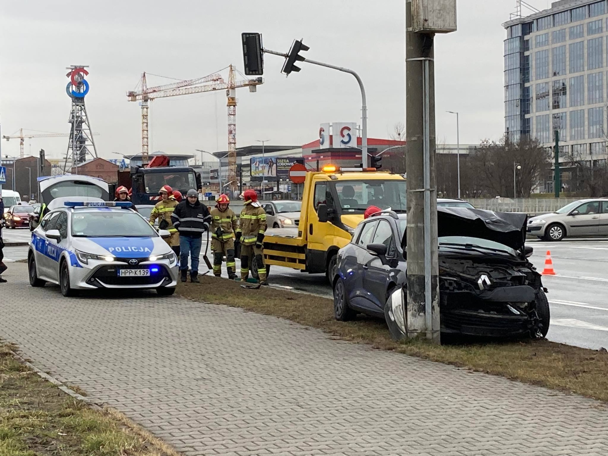 Fot. Grzegorz Bargieła/WKatowicach.eu. Zderzenie samochodów na ulicy Grundmanna