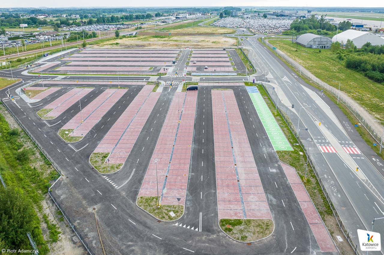 parking katowice airport