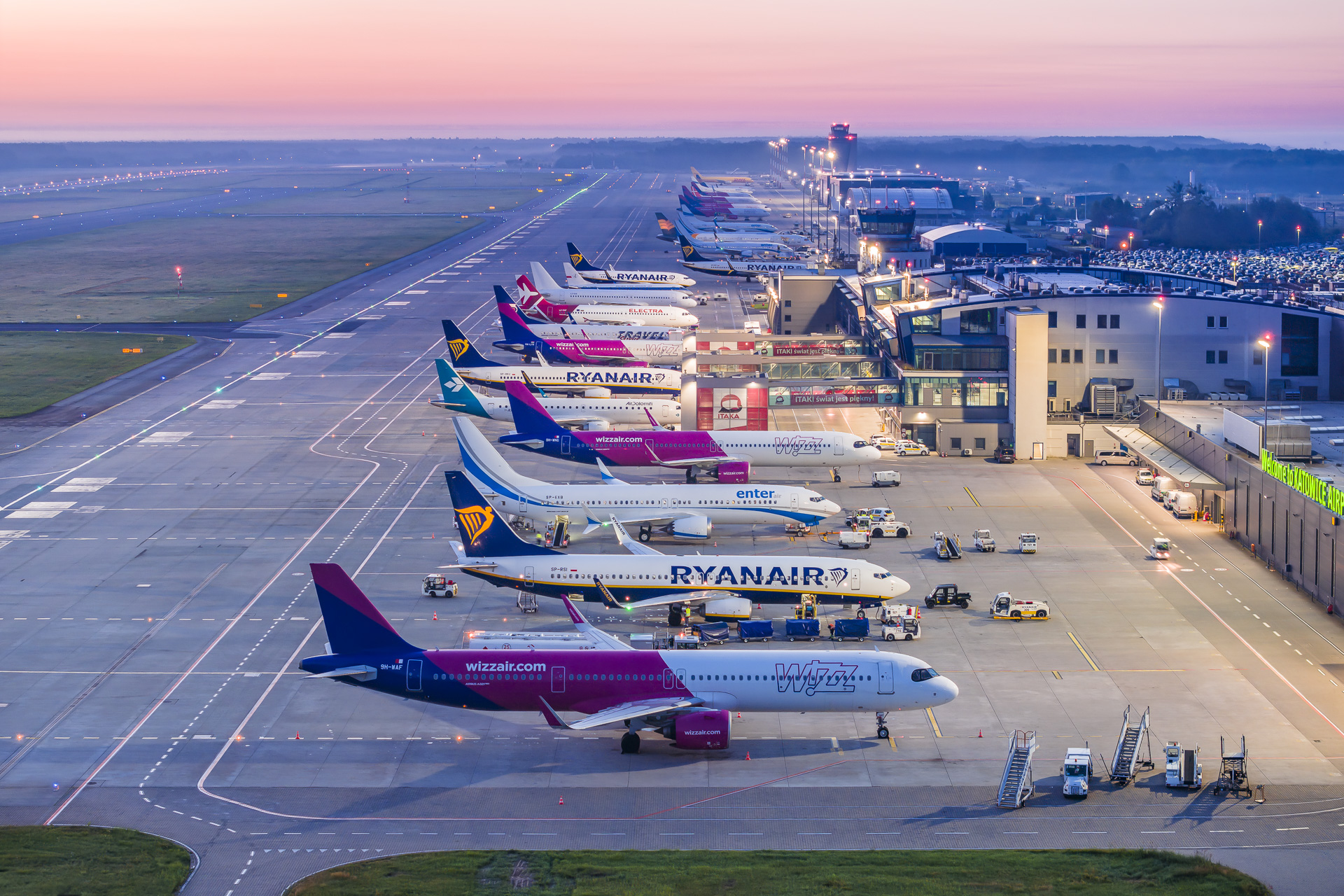 samoloty w katowice airport