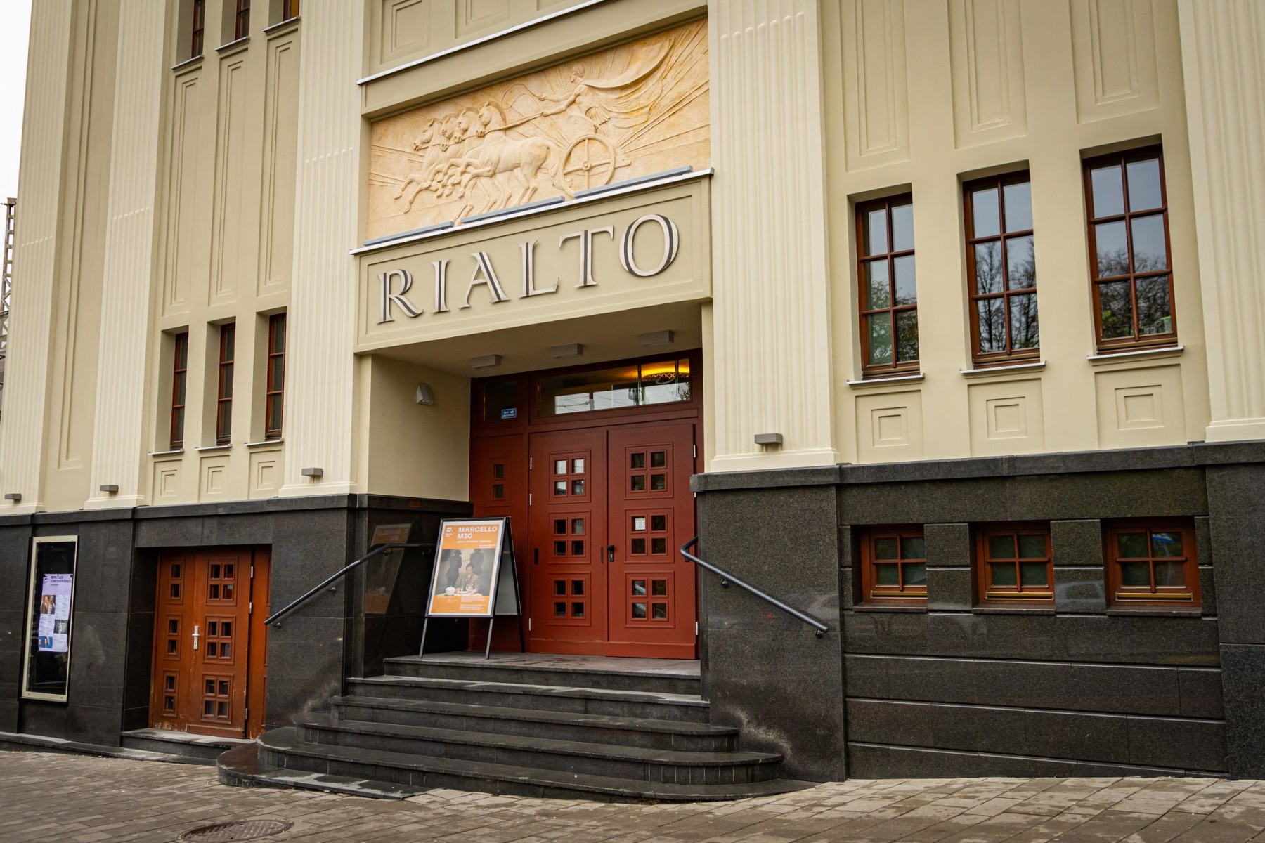 kinoteatr rialto