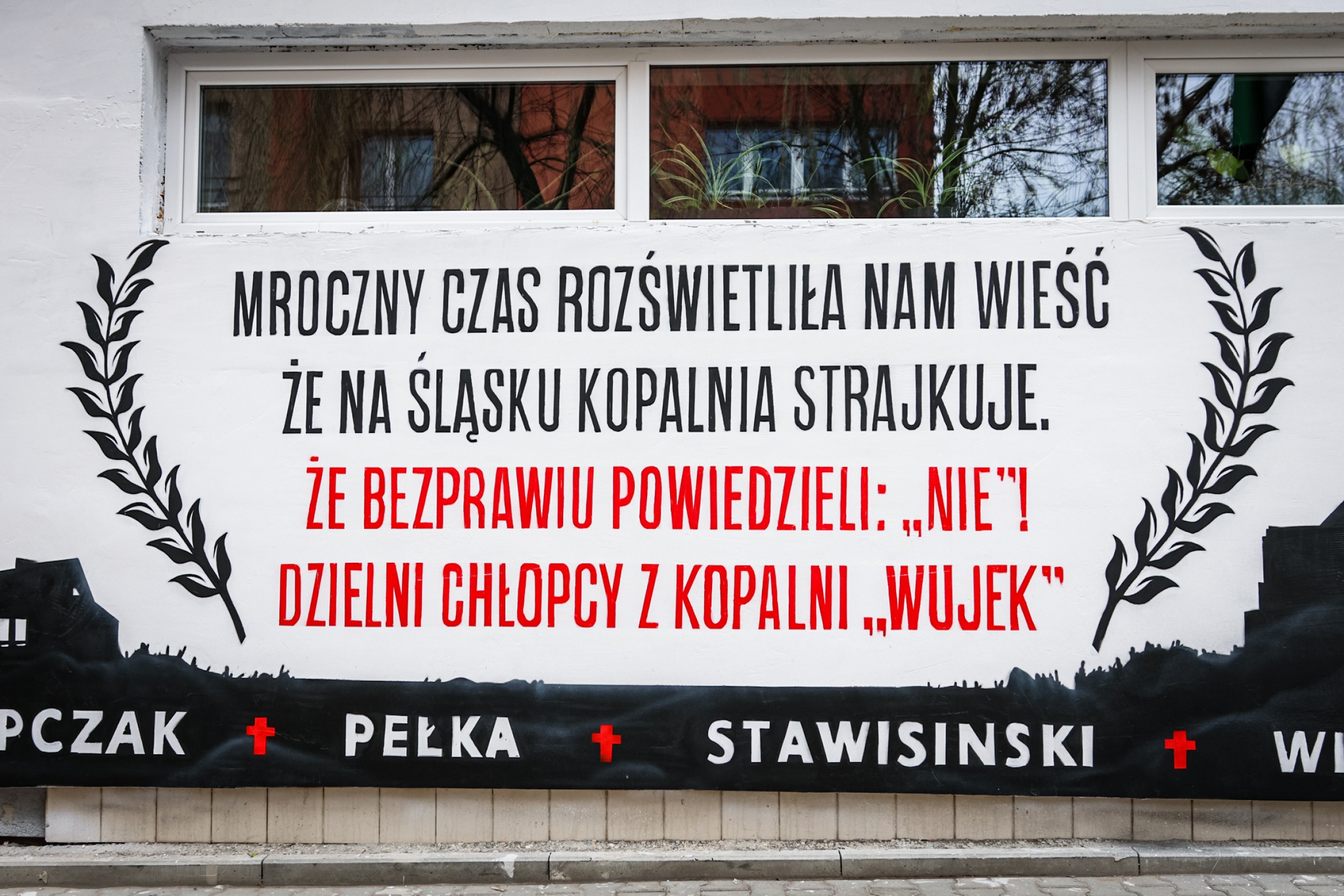 mural ku pamięci górników z kopalni wujek