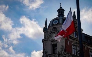 Biało-czerwone flagi w Katowicach (4)