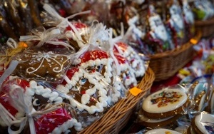 Ruszył Jarmark Bożonarodzeniowy na rynku w Katowicach (7)