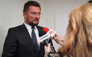 UNICEF przekaże Katowicom 46 mln zł dotacji - konferencja prasowa (18)