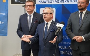 Politechnika Śląska zaprezentowała nowe laboratoria wydziału w Katowicach (11)