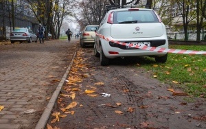 Źle zaparkowane samochody przy Supersamie (10)