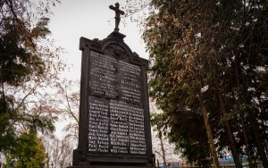 Pomnik ofiar wypadku w kopalni Kleofas na terenie parafii (3)