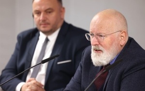 Okrągły Stół dotyczący transformacji miast i gmin górniczych z udziałem Fransa Timmermansa (7)