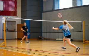 Mikołajkowe zawody w badmintona w Katowicach (1)