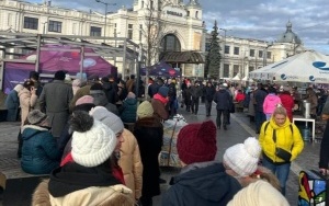 Z Katowic do Lwowa. Bożonarodzeniowy Obiad przyciągnął tłumy  (18)
