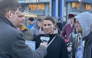 Ukraińcy manifestowali na rynku w Katowicach (2)