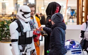 Cosplayerzy Star Wars kwestowali dla WOŚP w Libero Katowice (2)