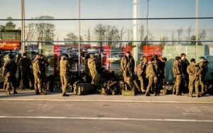 Wojskowi ratownicy medyczni również polecieli z Katowic do Turcji (10)