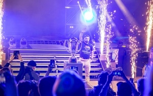 Prezydent Katowic wniósł puchar podczas finału Intel Extreme Masters (5)