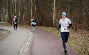 IX Bieg Fundacji Śląskie Anioły. Charytatywny bieg i marsz nordic walking ze skrzydłami  (11)