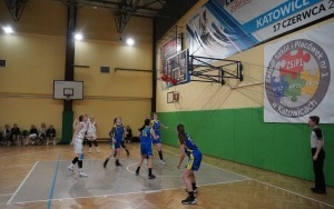 Mecz AZS UŚ Katowice - MUKS Chrobry Basket Głuchołazy  (11)