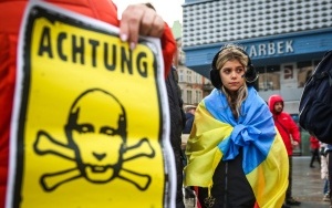 Manifestacja i przemarsz dla Ukrainy  (17)