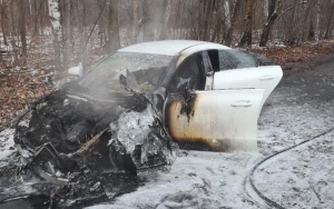 Pożar samochodu w Katowicach [26 lutego 2023] (1)