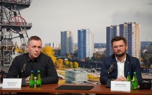 Podpisanie umowy na organizację American Cars Mania w Katowicach (10)
