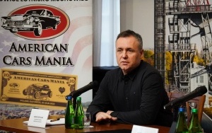 Podpisanie umowy na organizację American Cars Mania w Katowicach (3)