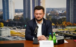 Podpisanie umowy na organizację American Cars Mania w Katowicach (7)