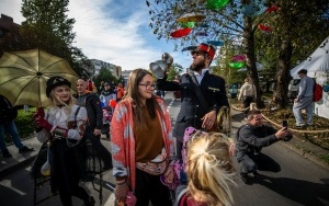 Teatr Gry i Ludzie - parada na Śląskim Festiwalu Nauki (3)