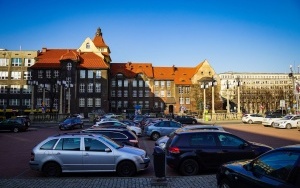 Parking na Placu Sejmu Śląskiego (4)