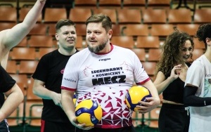 Trening przed Legendarnym Kosmicznym Meczem z Aniołami (1)