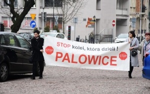 Protest przed Śląskim Urzędem Wojewódzkim w sprawie CPK [Marzec 2023] (3)