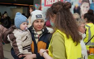 Obywatele Ukrainy na dworcu PKP w Katowicach (16)