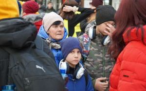 Obywatele Ukrainy na dworcu PKP w Katowicach (17)