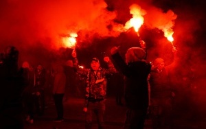 GKS Mistrzem Polski w hokeja: Radość przed Spodkiem (11)