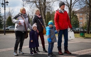 Święcenie potraw wielkanocnych w Bazylice Św. Ludwika Króla i Wniebowzięcia NMP w Katowicach (19)