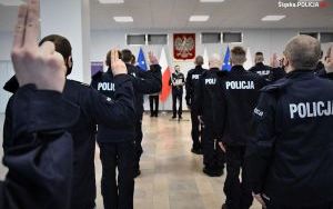 Ślubowanie nowych policjantów w KWP w Katowicach (9)