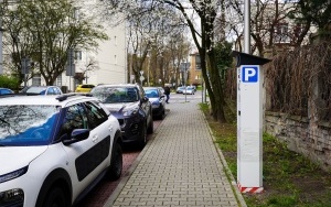 Na Koszutce w Katowicach powstają nowe parkomaty (1)