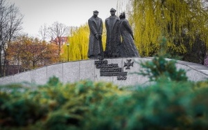 Pomnik Ofiar Katynia w Katowicach (1)