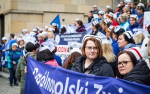 Protest pielęgniarek i położnych w Katowicach - 2023 (4)