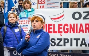 Protest pielęgniarek i położnych w Katowicach - 2023 (5)