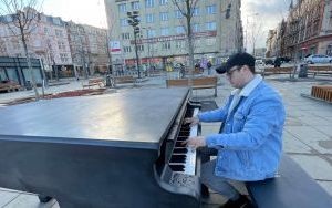 Fortepian na placu Kwiatowym w Katowicach (5)