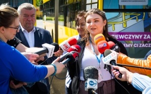 Dziewczyny za kierownice w PKM Katowice - briefing prasowy (8)