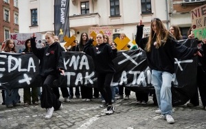 Protest pod hasłem: 