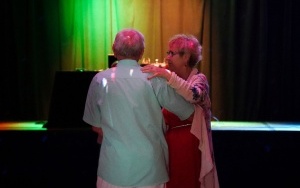 Seniorzy na potańcówce w Miejskim Dom Kultury Bogucice-Zawodzie (1)