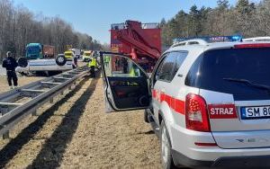 Dachowanie samochodu na A4 w Mysłowicach (2)