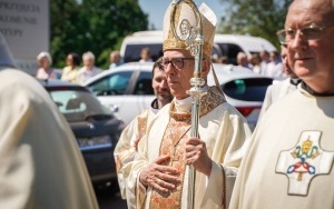 Poświęcenie nowego kościoła w Starych Panewnikach (9)