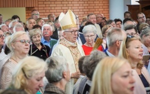 Poświęcenie nowego kościoła w Starych Panewnikach (12)