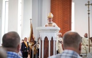 Poświęcenie nowego kościoła w Starych Panewnikach (4)