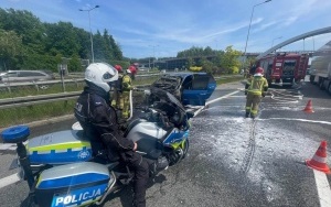 Pożar samochodu osobowego na autostradzie A4 (2)