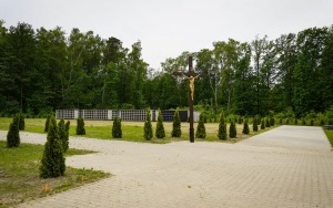 Nowy cmentarz przy os. Witosa (3)