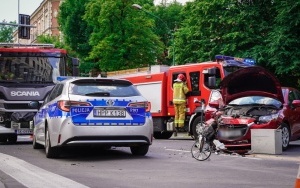 Wypadek na skrzyżowaniu Mickiewicza i Sokolskiej [12.06.2023] (4)