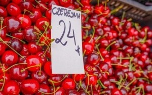 Ceny owoców na katowickim targowisku [CZERWIEC 2023] (20)